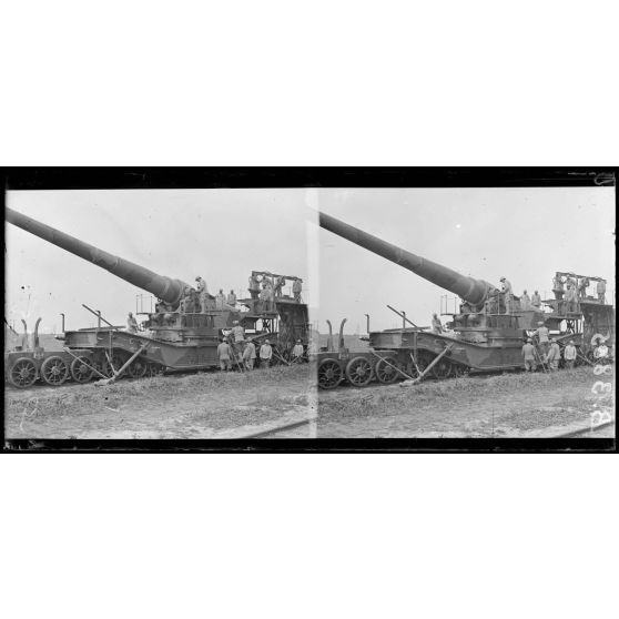 Gare du Petit Blangy, pièce de 305 à longue portée. [légende d’origine]