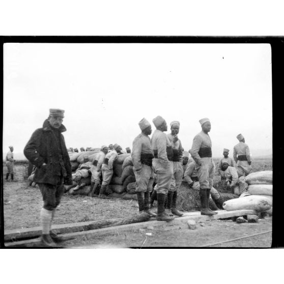 Moudros. Les sénégalais. [légende d'origine]