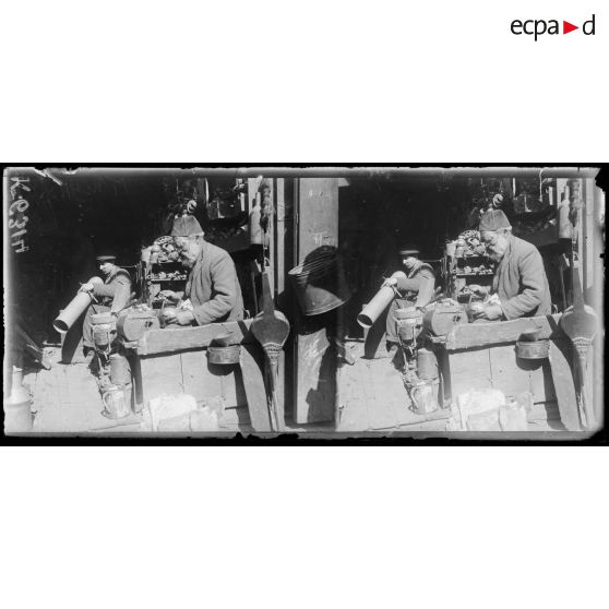 Salonique. Le retameur. [légende d'origine]