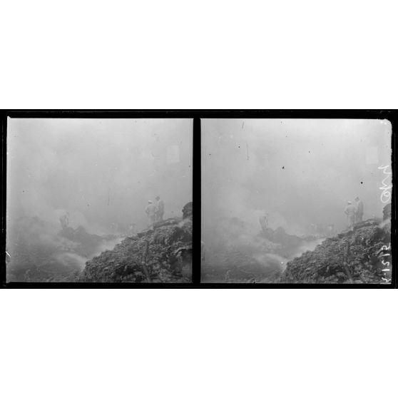 Salonique. Incendie des immeubles de la Banque. [légende d'origine]