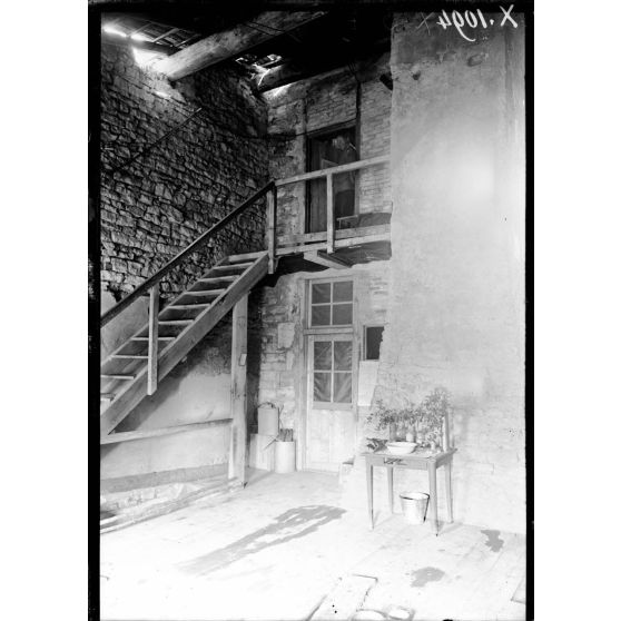 Beaumont (Meurthe-et-Moselle). Vue intérieure de l'observatoire d'armée. [légende d'origine]