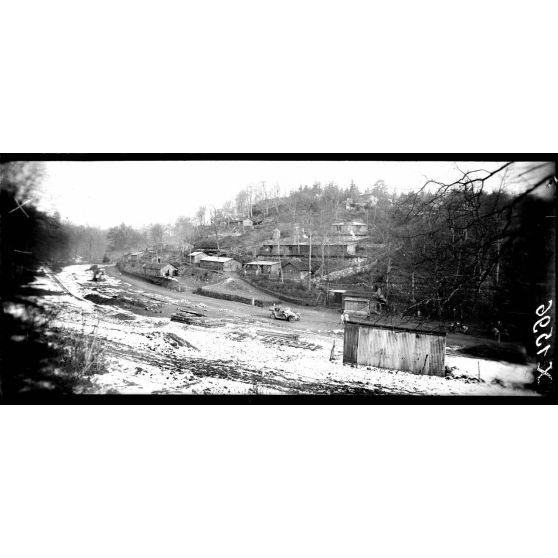 Ravin Saint-Jacques (Meurthe-et-Moselle). Vue du PC. (dans la Meuse). [légende d'origine]