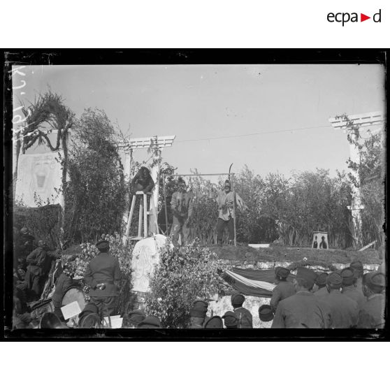 Région du Bas Vardar. Gondoular. Fête du 2e régiment bis de zouaves. [légende d'origine]