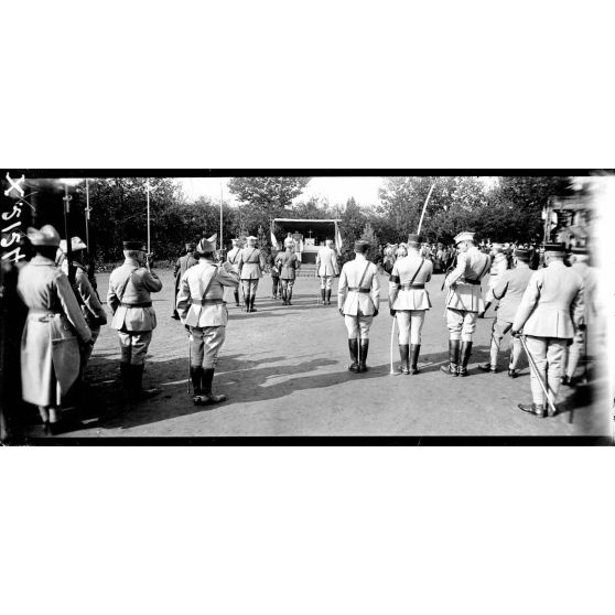 Sillé-le-Guillaume (Sarthe), camp du 1er bataillon polonais, cérémonie religieuse. [légende d'origine]