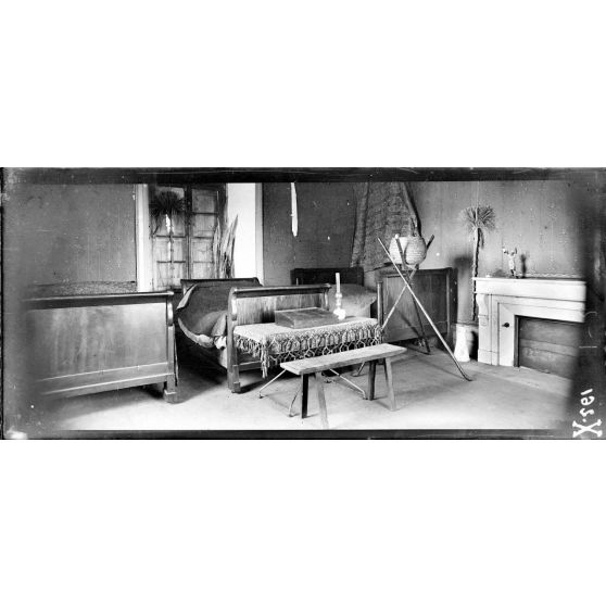 Aurillac. Vue de la ferme Reyt-de-Viers. Chambre à coucher des prisonniers. [légende d'origine]