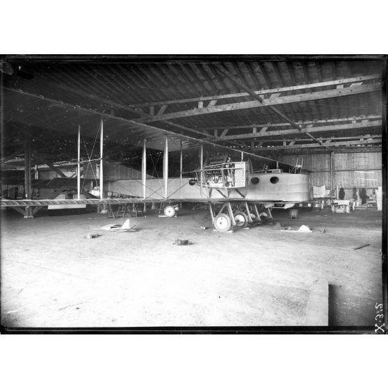 Villacoublay. Avion de concours. [légende d'origine]