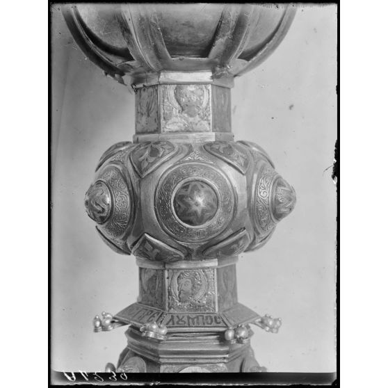 Mont Athos, monastère de Vatopedi. Même ciboire. [légende d'origine]