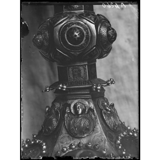 Mont Athos, monastère de Vatopedi. Même ciboire. [légende d'origine]