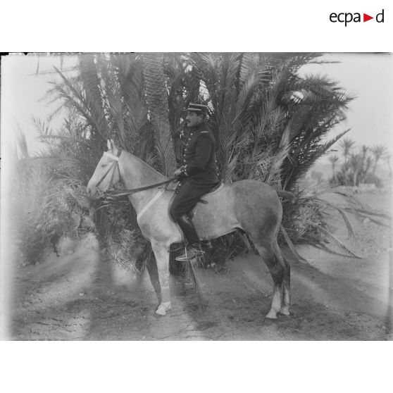 22. Lieutenant Sabatier à cheval. [légende d'origine]