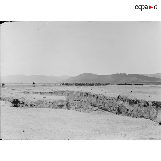 34. Départ de la colonne mobile (tête). [légende d'origine]