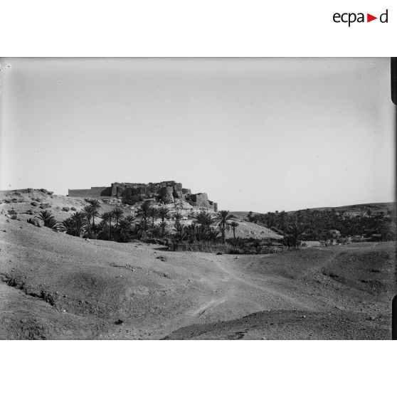 973. Le ksar. [légende d'origine]