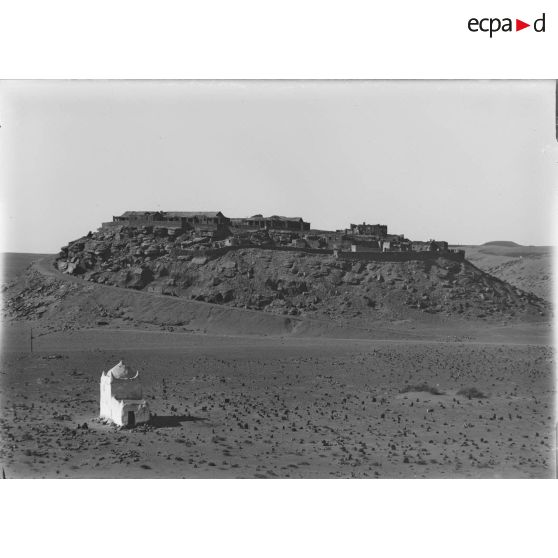 980. La vieille redoute vue de côté. [légende d'origine]