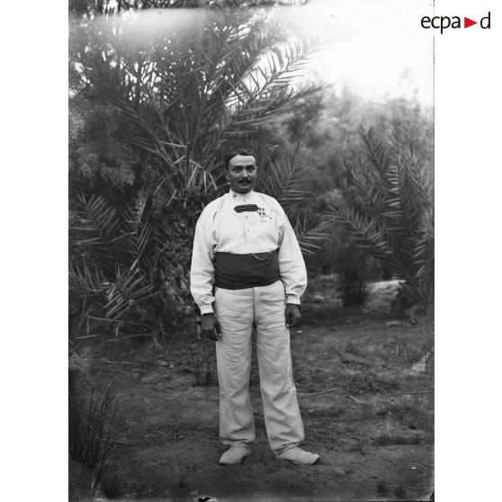 1171. Caporal Rousset 2ème étranger. [légende d'origine]