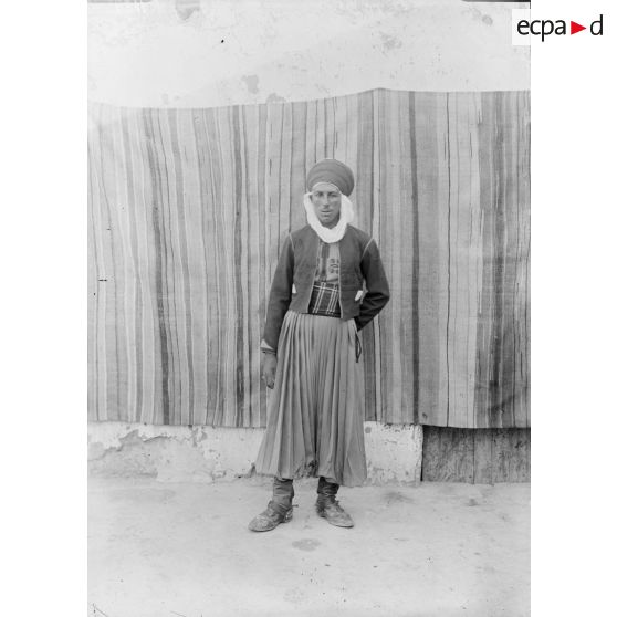 1184. Kadra en spahi. [légende d'origine]