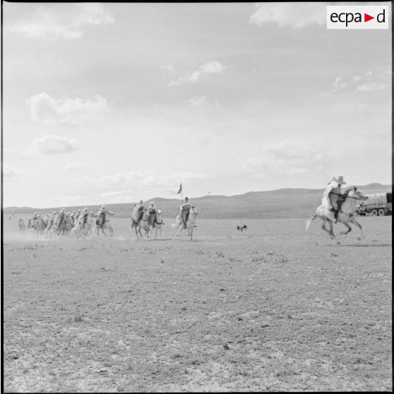 Présentation du 23e Régiment de Spahis.[Description en cours]