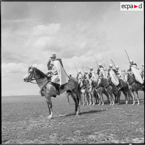 Présentation du 23e Régiment de Spahis.[Description en cours]