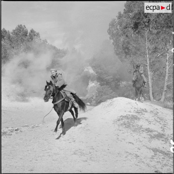 Présentation du 23e Régiment de Spahis.[Description en cours]