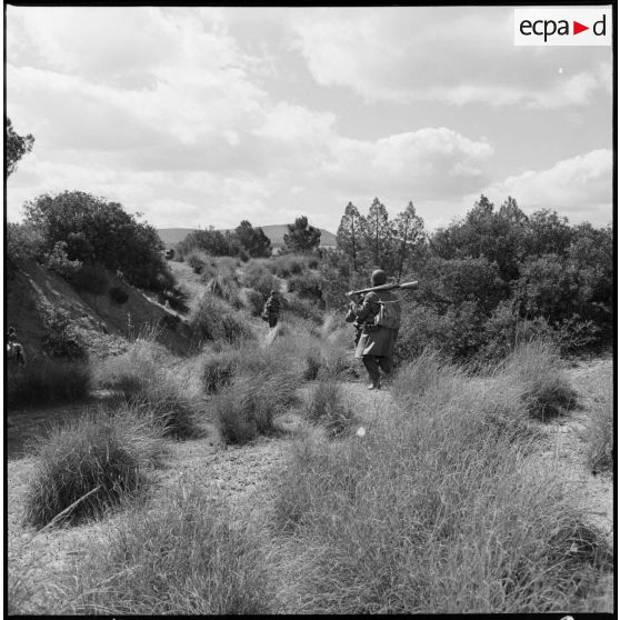 Opération dans le Djebel. [Description en cours]