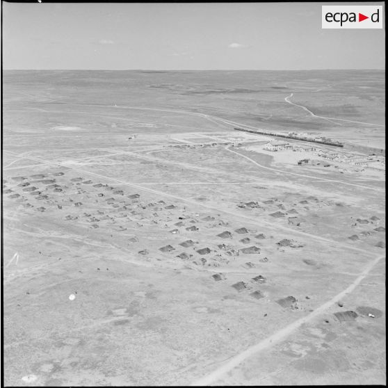 Vues aériennes de regroupements. [Description en cours]