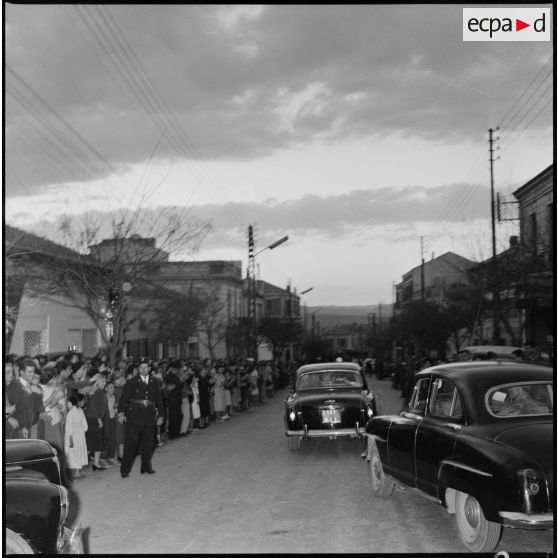 Conférence du colonel Bigeard à Saïda. [Description en cours]