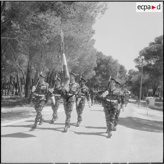 Défilé du 3e RPC à Sidi Ferruch. [Description en cours]