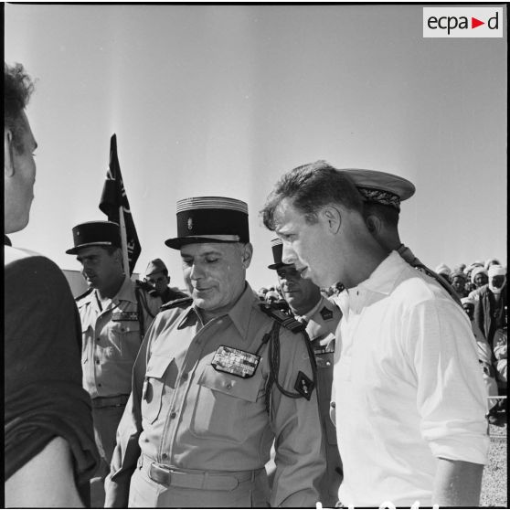 Célébrations sportives au regroupement de Cazorla. [Description en cours]