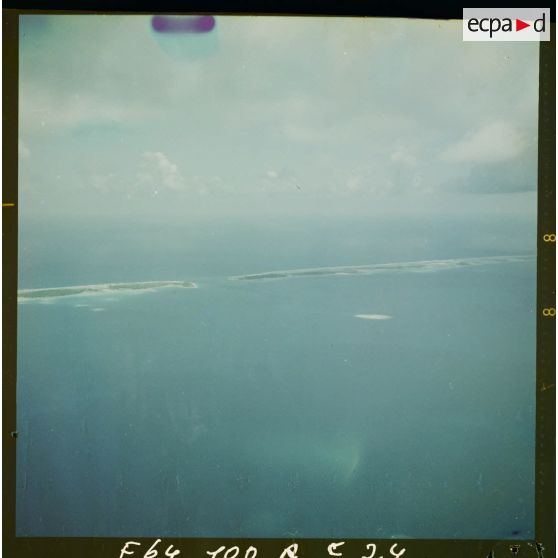 Vue aérienne de Moruroa-Hao[Description en cours]