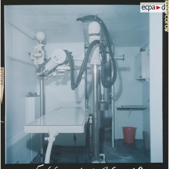 Intérieur remorque médicale.[Description en cours]