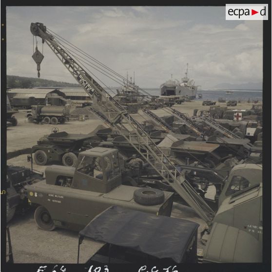 Parking de matériel à Faré Ute.[Description en cours]