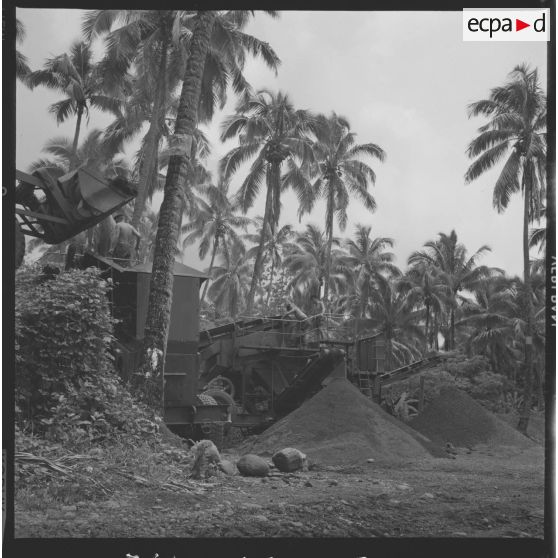 Chantier du 5e régiment mixte du Pacifique (5e RMP) dans le secteur de Mahina.[Description en cours]