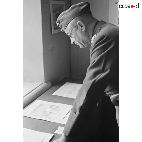 Une exposition de dessins et de peintures inaugurée par le général Ritter von Greim.