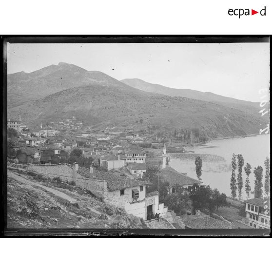 Kastoria. Vue générale. [légende d'origine]