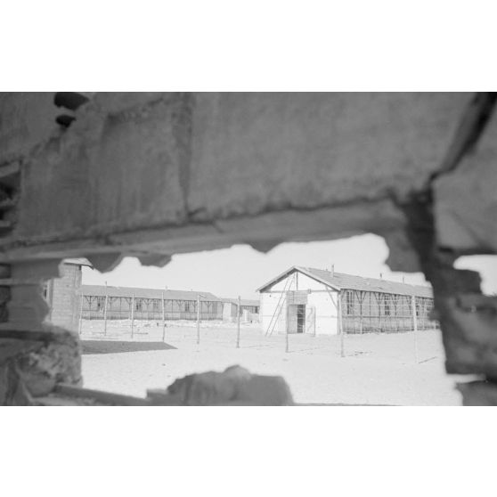 A Bordeaux, le Frontstalag 221 qui retient notamment des prisonniers coloniaux.