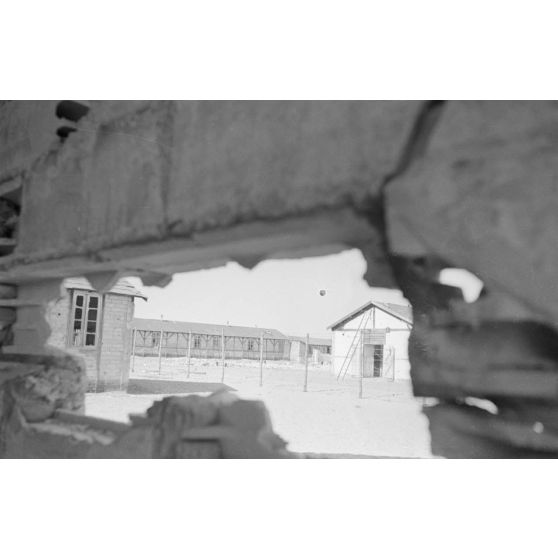 A Bordeaux, le Frontstalag 221 qui retient notamment des prisonniers coloniaux.