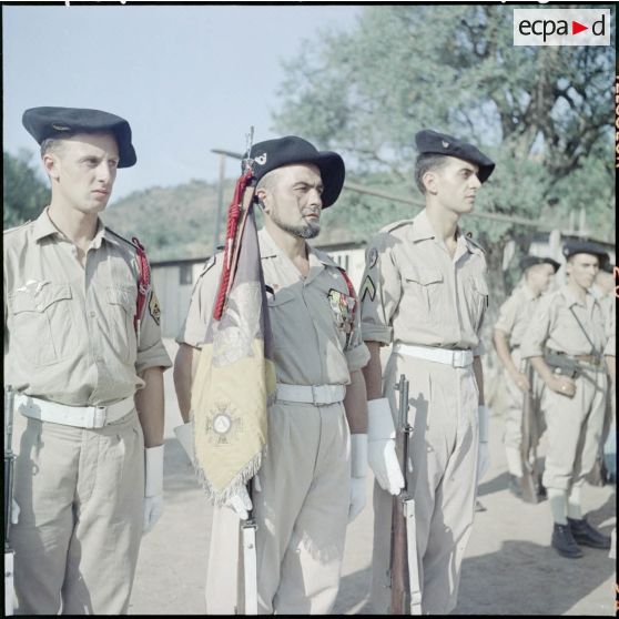 Kabylie. 27e Bataillon de chasseurs alpins (BCA). Prise d'armes.