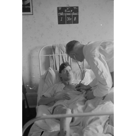 Le P/O V. Cave, âgé de 26 ans (RAF, date 03/07/1942).