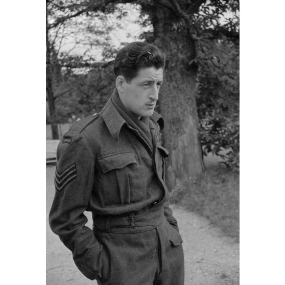 Portrait d'un membre d'équipage canadien survivant du crash de leur bombardier.