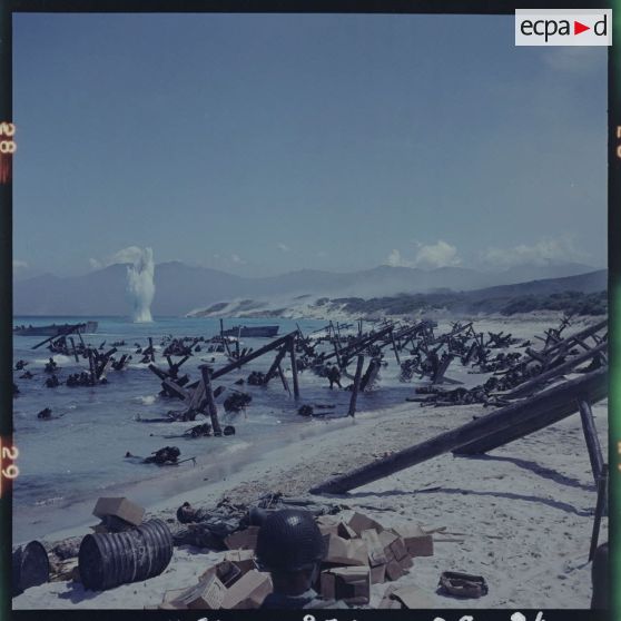 Sur le tournage du film Le jour le plus long. Phase du débarquement des militaires américains du corps des Marines.