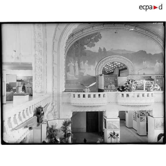 Exposition lors de la "semaine de l'aviation" à Vichy.