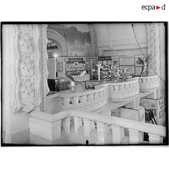 Exposition lors de la "semaine de l'aviation" à Vichy.