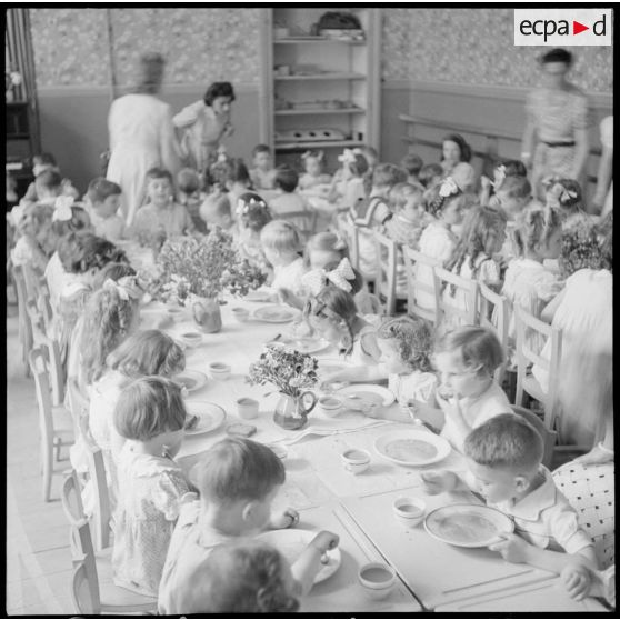 Centre d'hébergement pour jeunes enfants du service social de l'armée de l'Air.