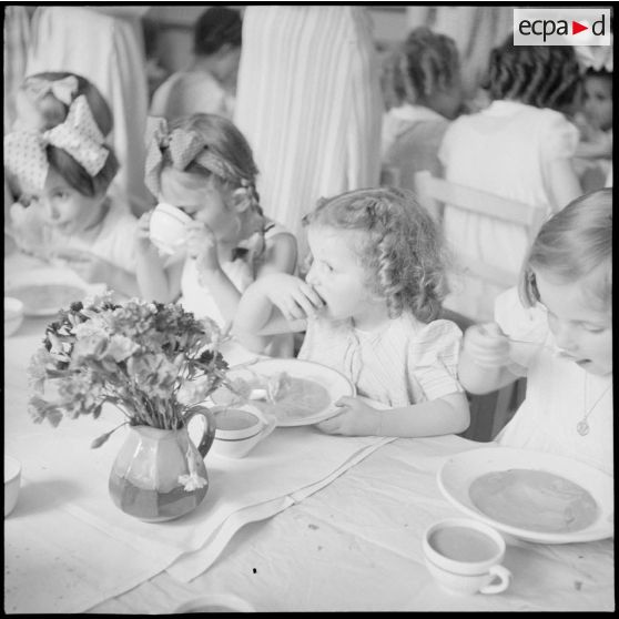 Centre d'hébergement pour jeunes enfants du service social de l'armée de l'Air.