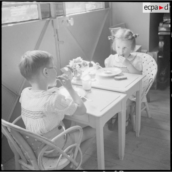 Centre d'hébergement pour jeunes enfants du service social de l'armée de l'Air.