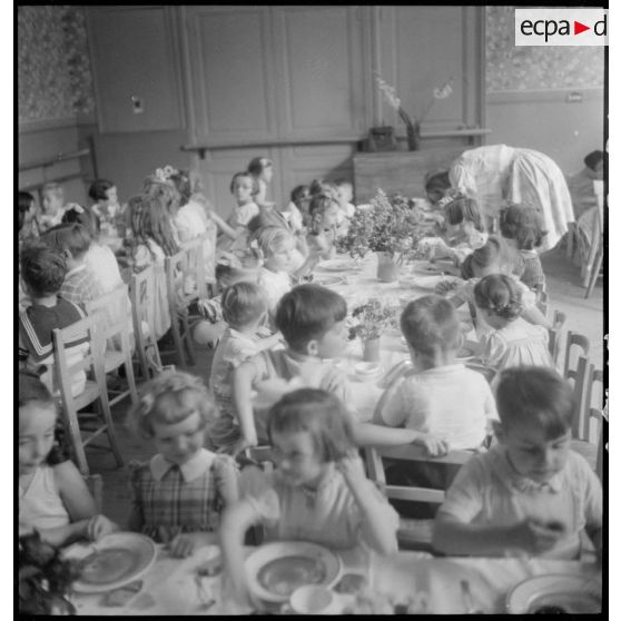 Centre d'hébergement pour jeunes enfants du service social de l'armée de l'Air.