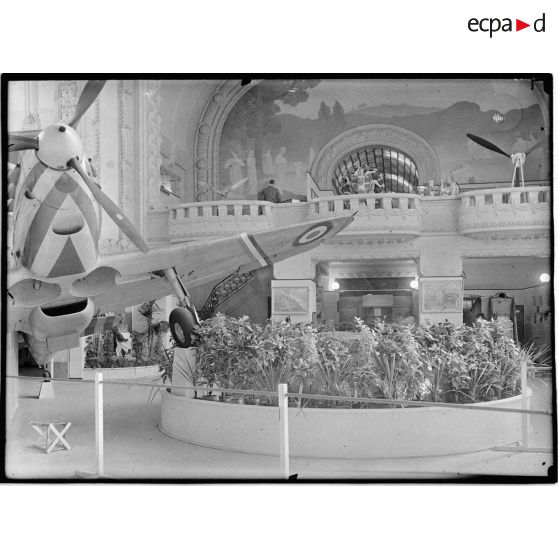 Exposition lors de la "semaine de l'aviation" à Vichy.