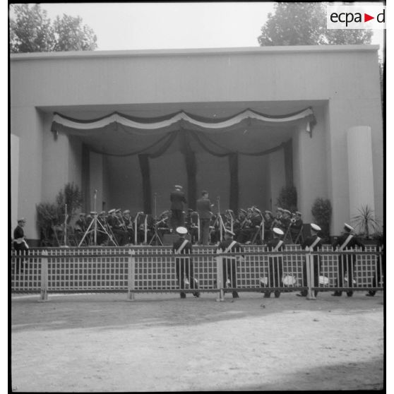 La musique de l'Air à la foire exposition de Marseille.