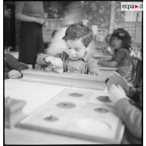 Centre d'hébergement pour jeunes enfants du service social de l'armée de l'Air.