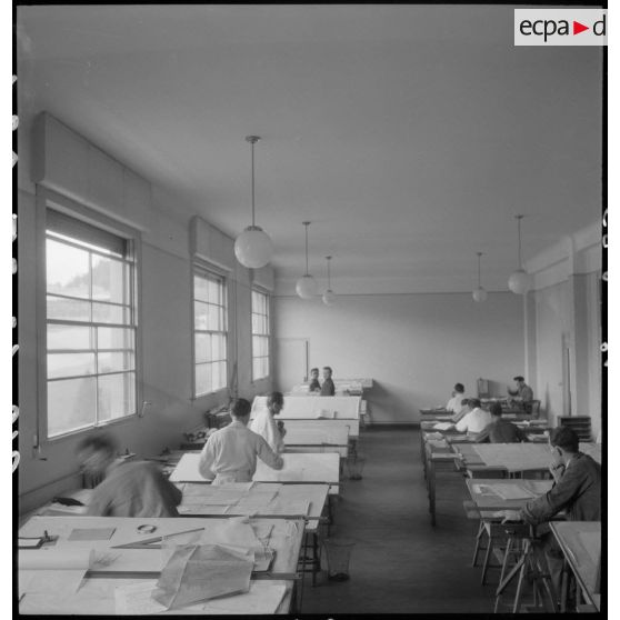 Bureau d'études de l'atelier de réparation de l'armée de l'Air (ARAA) de Limoges.