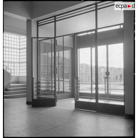 Hall d'entrée de la direction de l'atelier de réparation de l'armée de l'Air (ARAA) de Limoges.