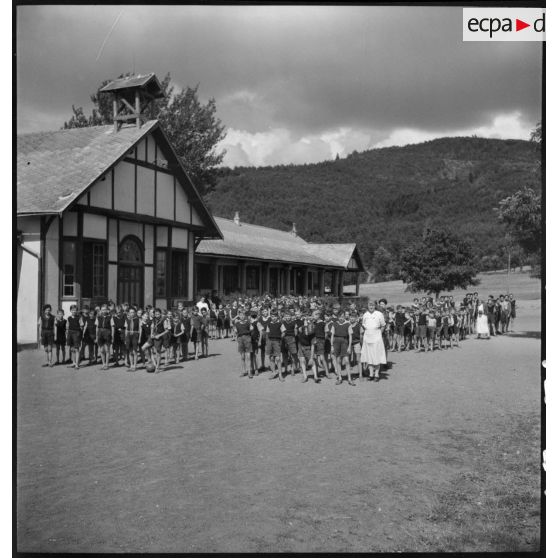 Des scouts effectuent un séjour d'été dans la commune de Chavaniac-Lafayette.
